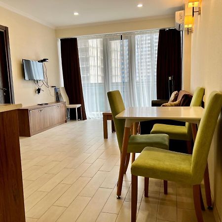 Batumi Orbi Beach Tower Εξωτερικό φωτογραφία